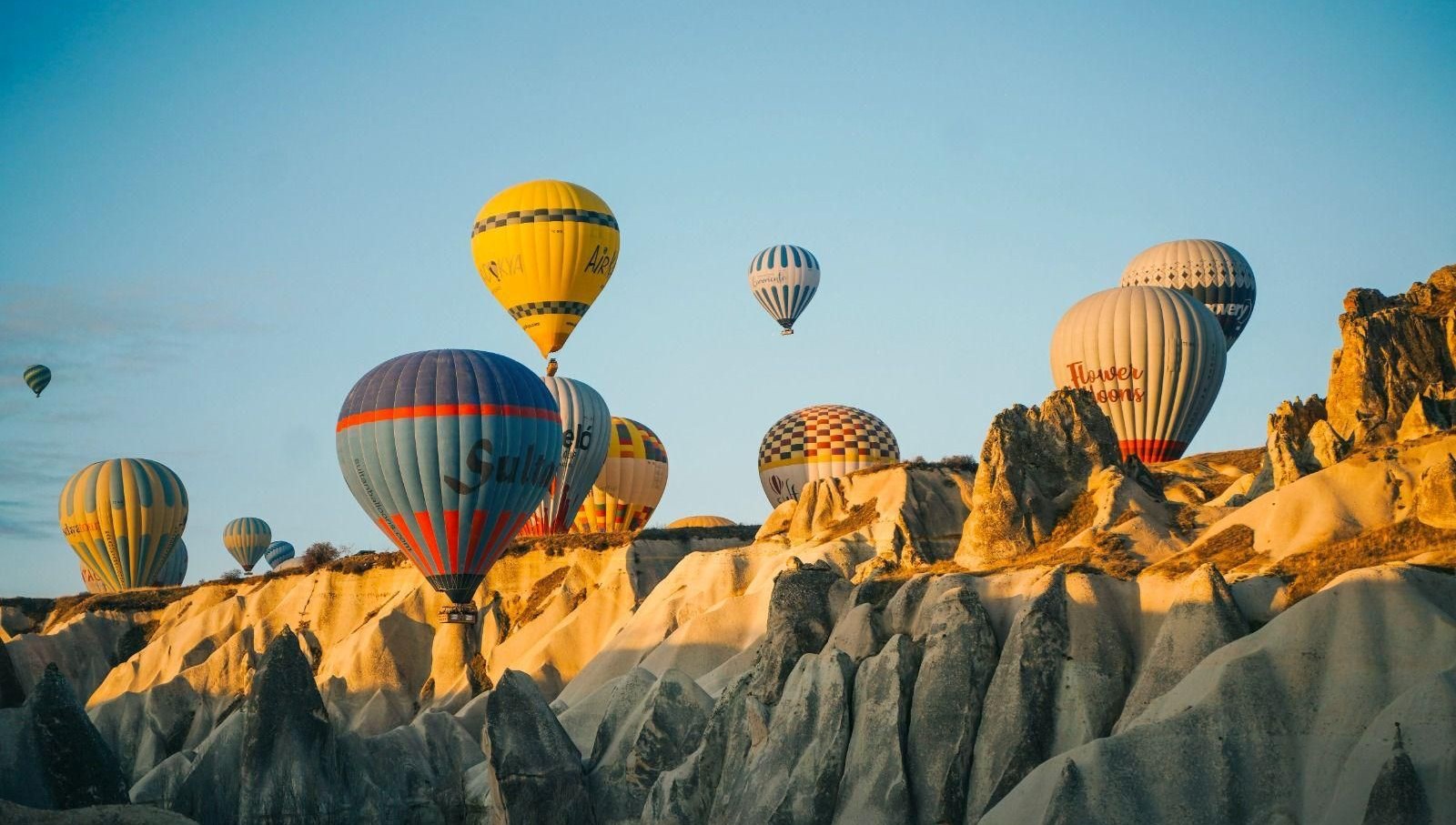 kapadokyada balon turlarina saganak engeli r1UJEunp