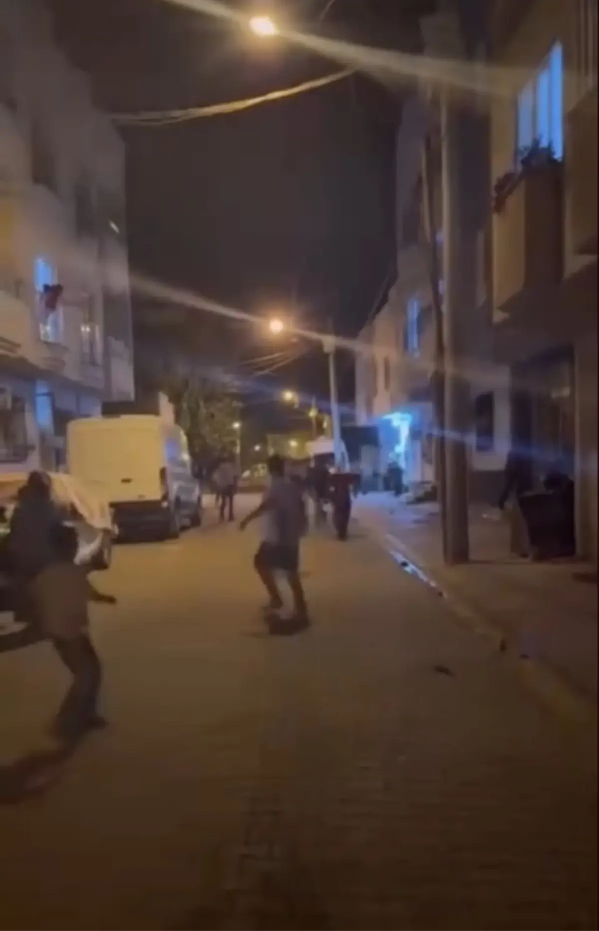 kiziltepede kavga 3 yarali W385LuLm