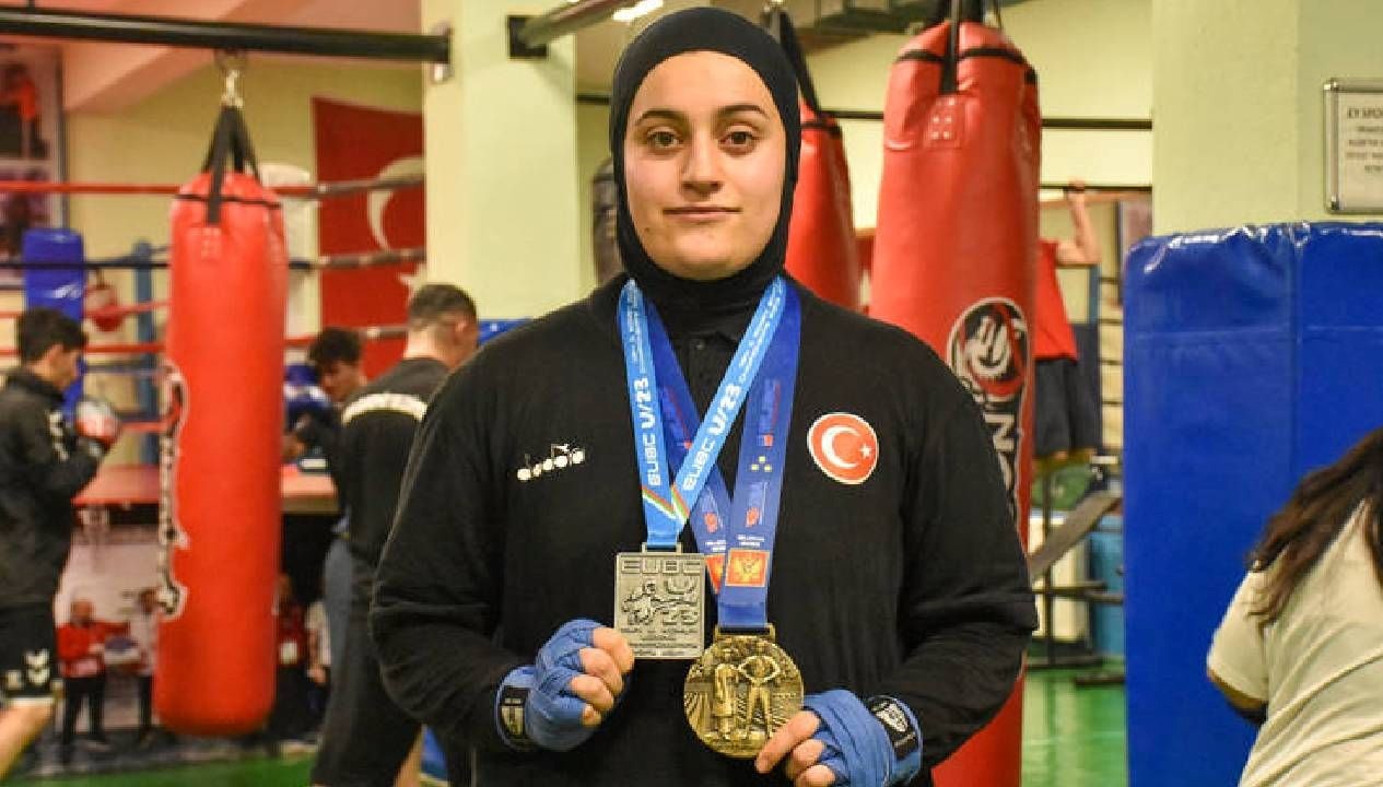 seyma duztas dunya ucuncusu oldu pk1NitpH