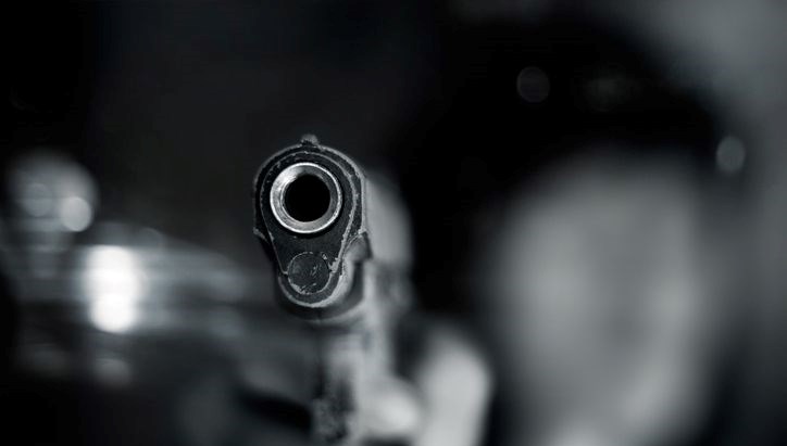 borc tartismasi silahli kavgaya donustu 2 yarali 2 gozalti jGuNVdgz