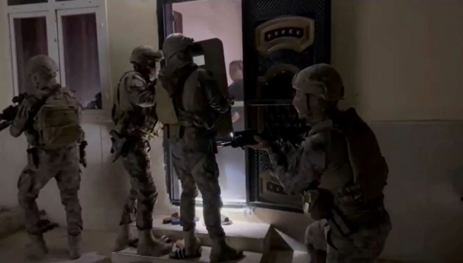 hatay ve adanadagocmen kacakciligi operasyonu 10 tutuklama vACDvsgv