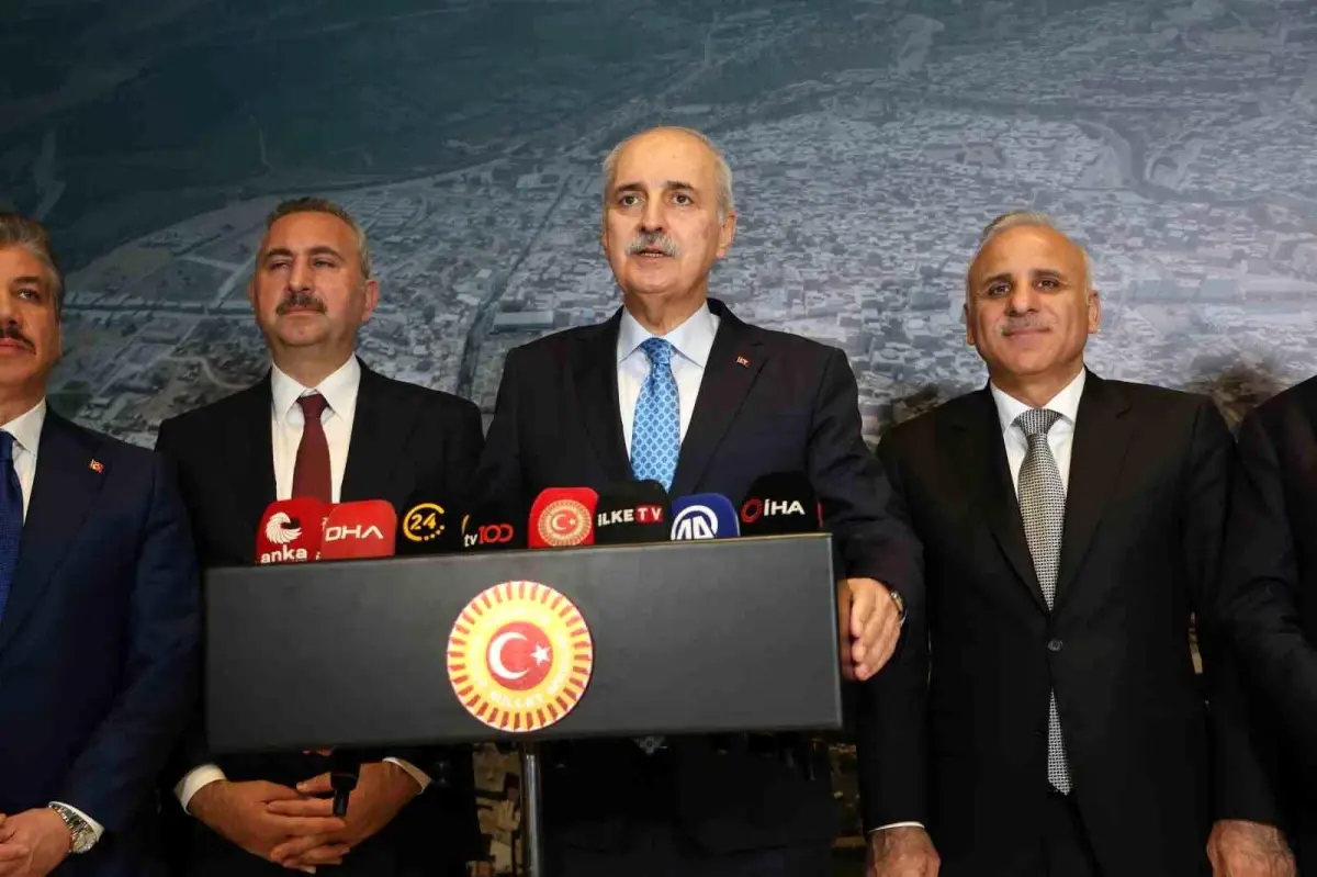 kurtulmus komisyon anayasa degistirmiyor LHdHfTy8.jpg