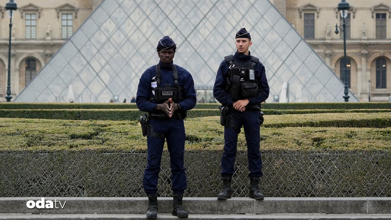 louvre muzesi soygunu icin baslatilan sorusturmada iki kisi gozaltina alindi rjkUP4Th.jpg