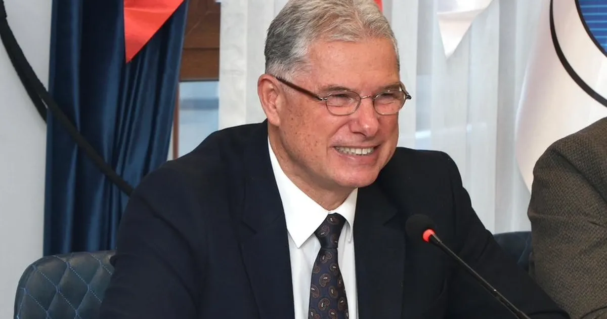 mudanya belediye baskani deniz dalgicin kapatilan hesabi yeniden acildi PDPLYHgw