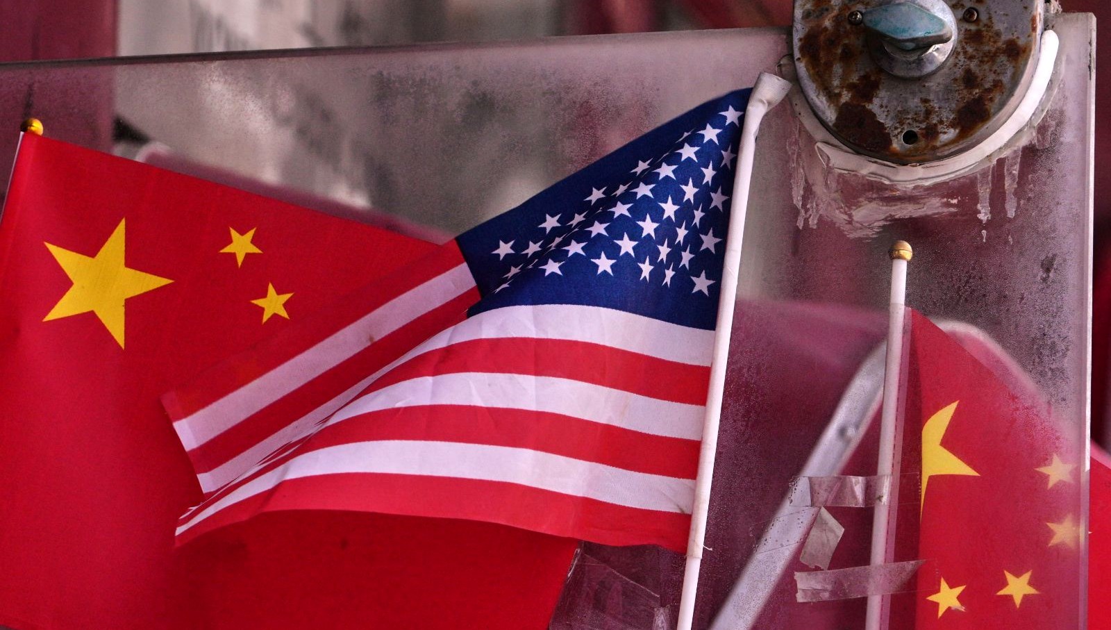 trump cinin dunyayi rehintutmasina izin verilmemeli rxKjF1KD