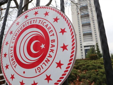 Bolivya’da Protestolar Devam Ederken: Devlet Başkanının Maaşı Yüzde 50 Düşürülecek