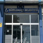 Guzelbahce belediye baskaninin oglu gelini ve kardesi serbest birakildi VTx4Ztje